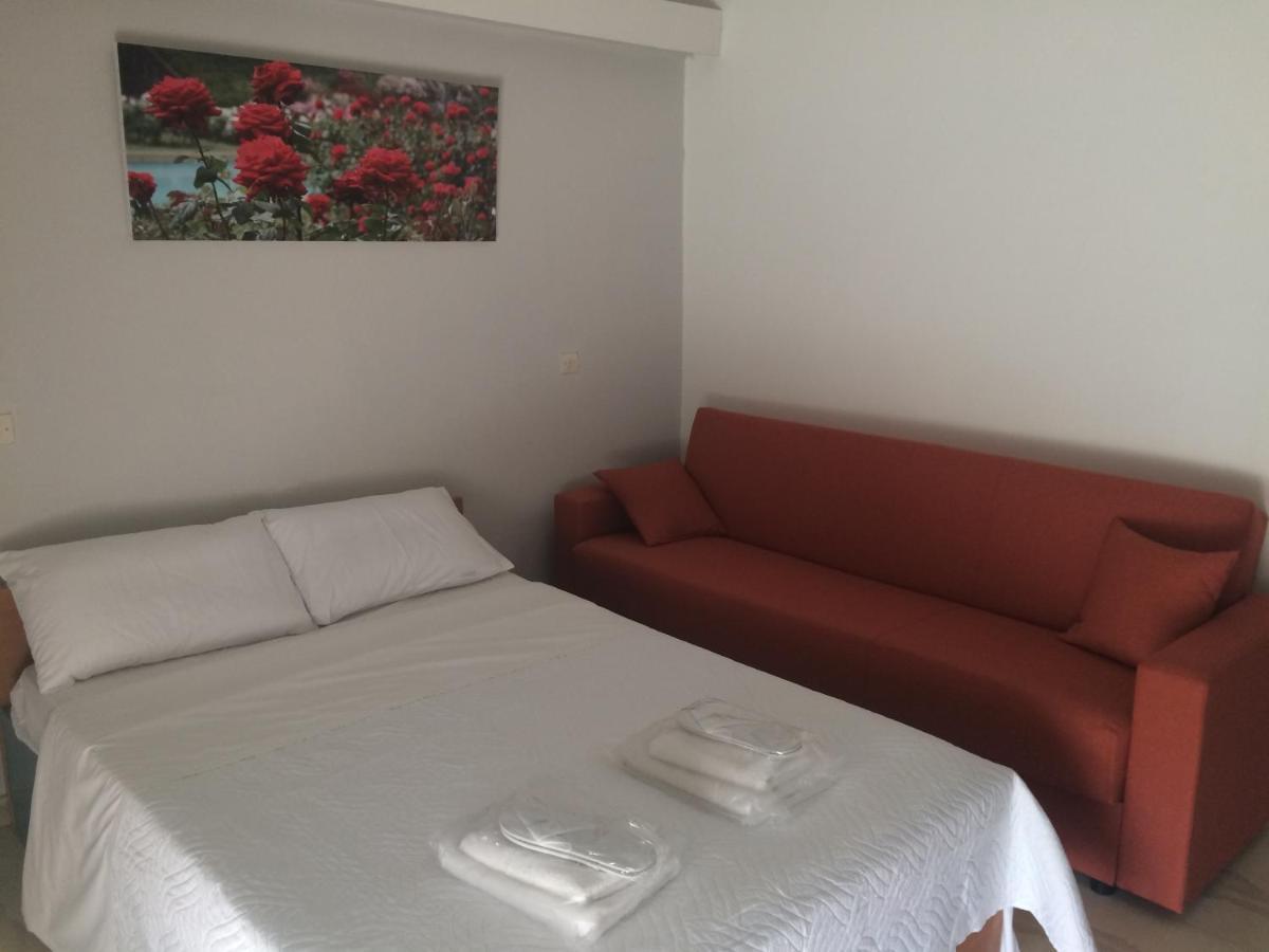 Petrakis Beach 레프킴미 외부 사진