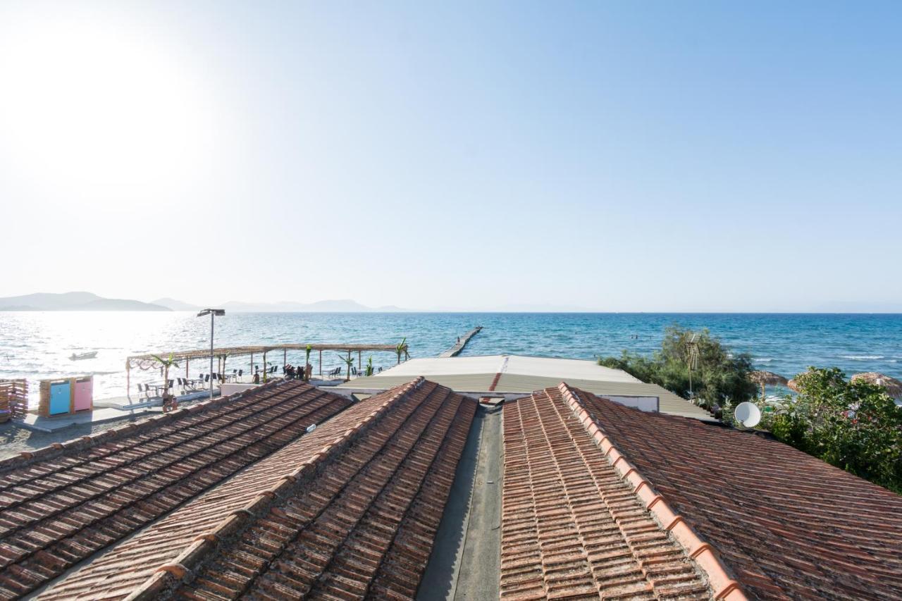 Petrakis Beach 레프킴미 외부 사진